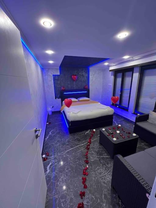 Appart Hotel Avec Sauna, Jacuzzi, 斯特拉斯堡 外观 照片