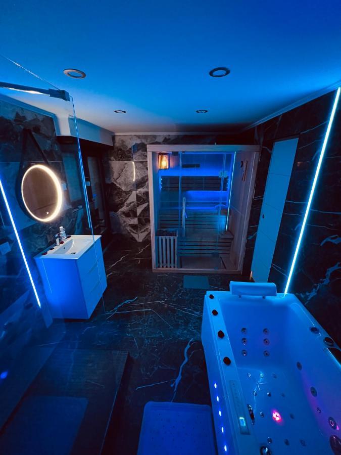 Appart Hotel Avec Sauna, Jacuzzi, 斯特拉斯堡 外观 照片